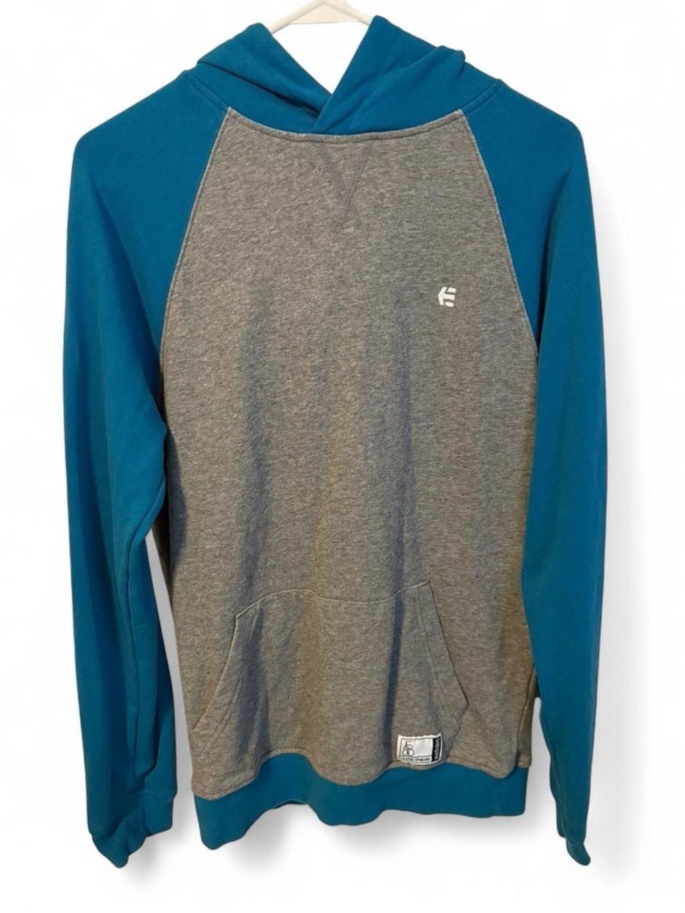 Etnies Teal Raglan Sleeve Gray Body Hooded Sweatshirt